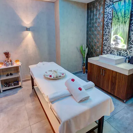 Merit & Casino Otel 5*