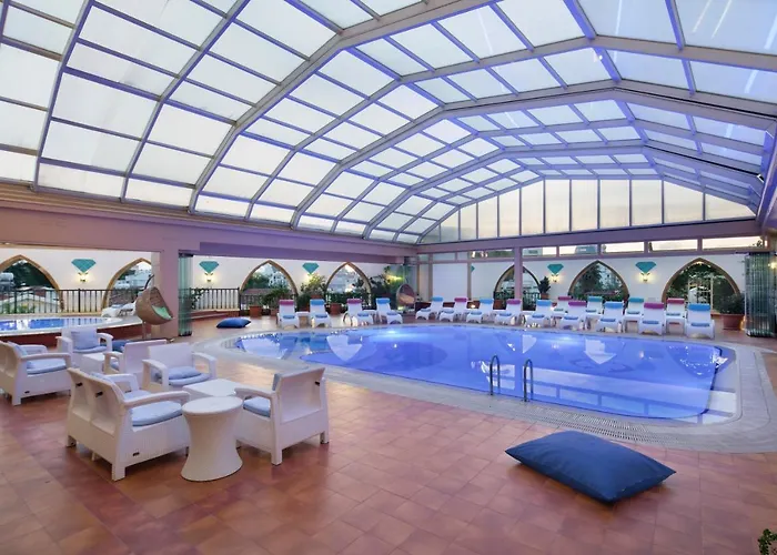 Merit & Casino Hotel 5*