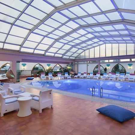 Merit & Casino Hotel 5*