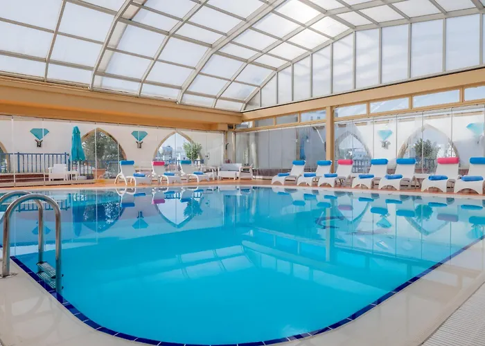 Merit & Casino ホテル