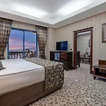 Merit & Casino Hotel 5*